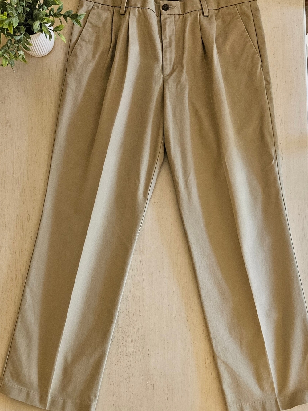 Dockers Men's D3 Pleated Khaki